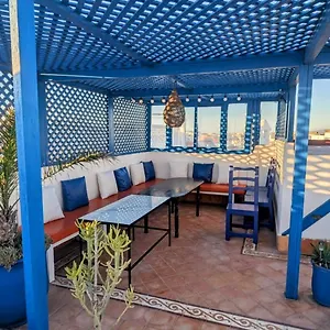 La Maison Du Vent Bed & Breakfast