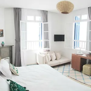 Riad Borj El Baroud, Esauira